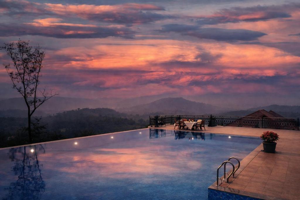 Coorg wholesale packages for travel agents – Coffee plantations & waterfalls